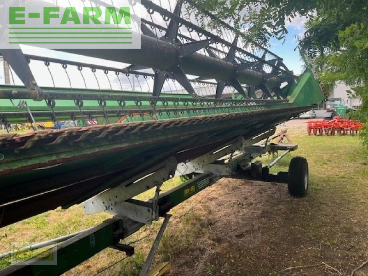 John Deere 635r inkl. rapsvorsatz und wagen - Accesorios para cosechadoras de forraje: foto 2 John Deere 635r inkl. rapsvorsatz und wagen - Accesorios para cosechadoras de forraje: foto 2