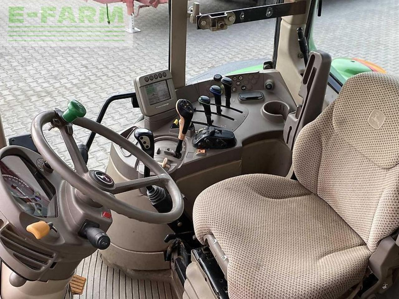 John Deere 6430 premium - Tractor: foto 4 John Deere 6430 premium - Tractor: foto 4