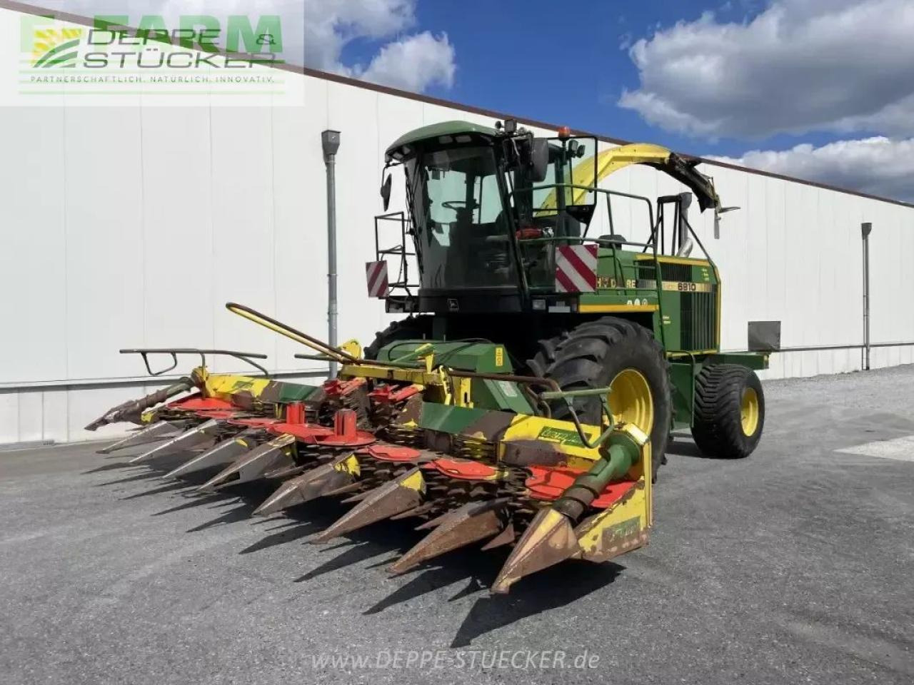 John Deere 6810 - Cosechadora de forraje: foto 1 John Deere 6810 - Cosechadora de forraje: foto 1