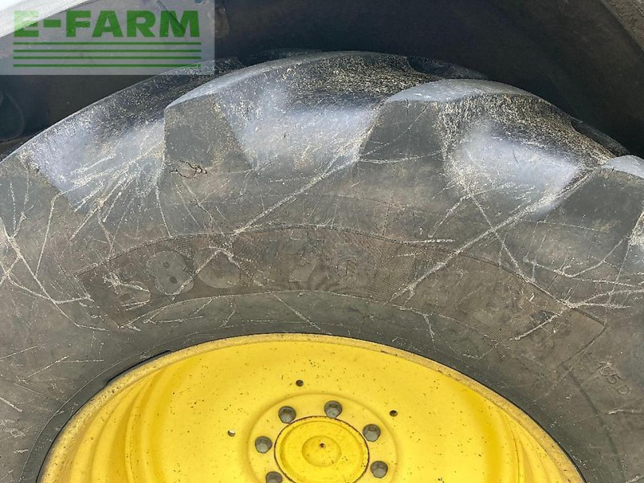 John Deere 6810 - Tractor: foto 3 John Deere 6810 - Tractor: foto 3