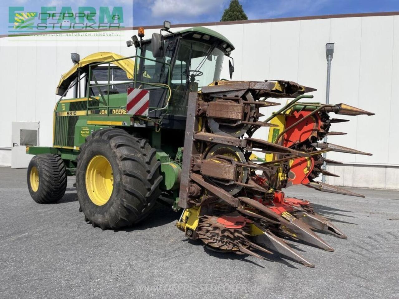 John Deere 6810 mit gebiss - Cosechadora de forraje: foto 3 John Deere 6810 mit gebiss - Cosechadora de forraje: foto 3