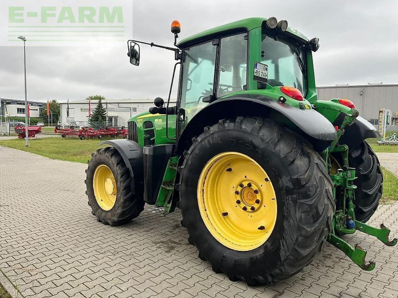 John Deere 6930 premium - Tractor: foto 2 John Deere 6930 premium - Tractor: foto 2