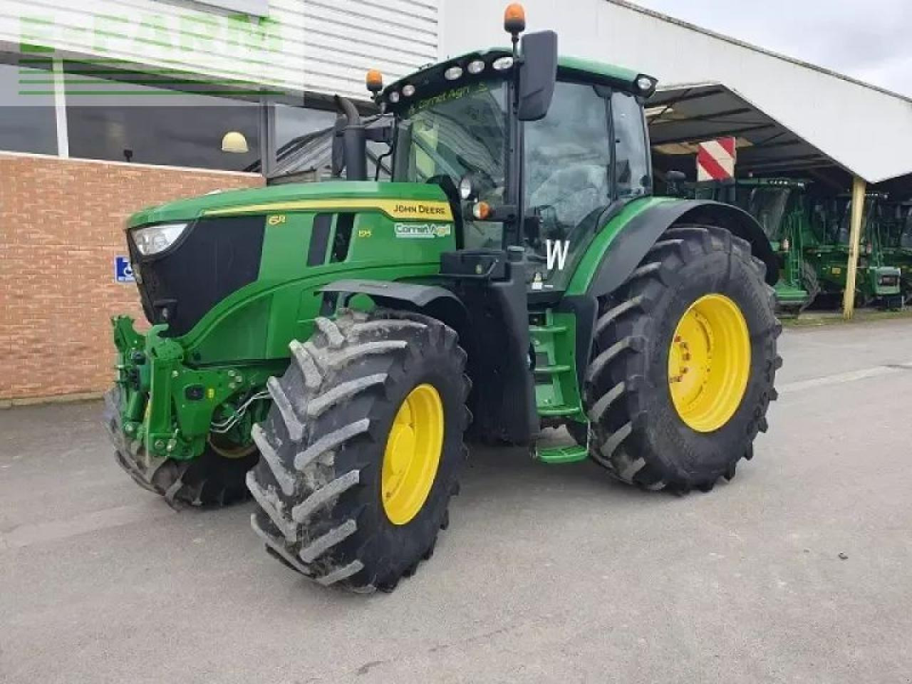 John Deere 6r 195 - Tractor: foto 1 John Deere 6r 195 - Tractor: foto 1