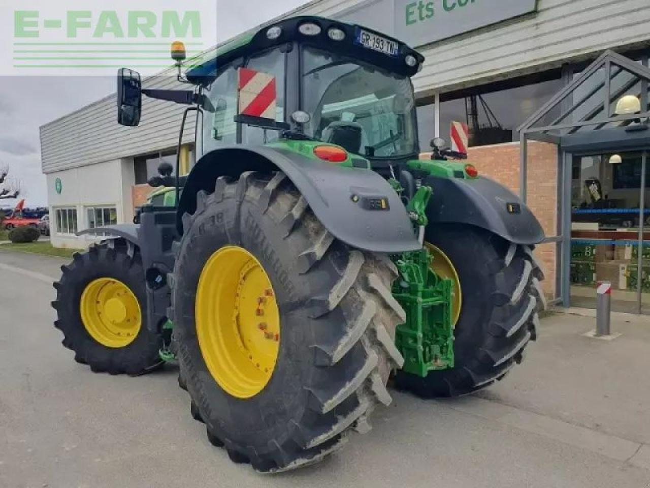John Deere 6r 195 - Tractor: foto 4 John Deere 6r 195 - Tractor: foto 4