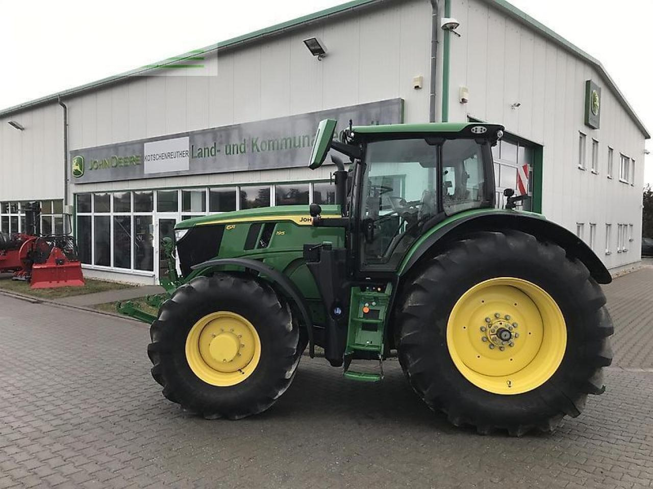 John Deere 6r 195 - Tractor: foto 3 John Deere 6r 195 - Tractor: foto 3