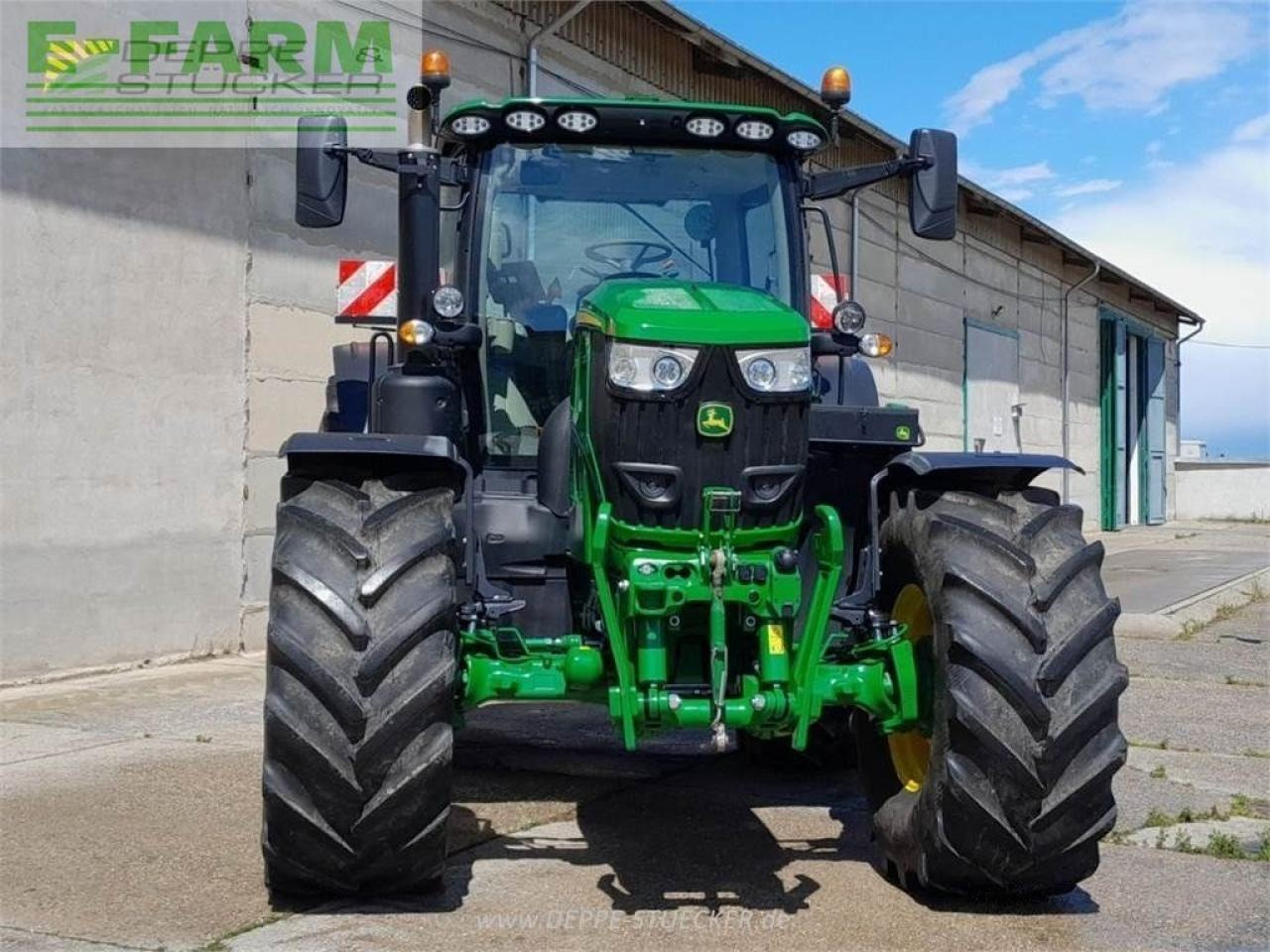 John Deere 6r 215 - Tractor: foto 5 John Deere 6r 215 - Tractor: foto 5