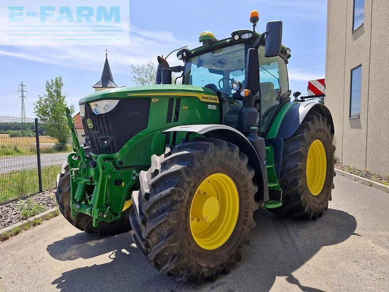 John Deere 6r 250 - Tractor: foto 2 John Deere 6r 250 - Tractor: foto 2