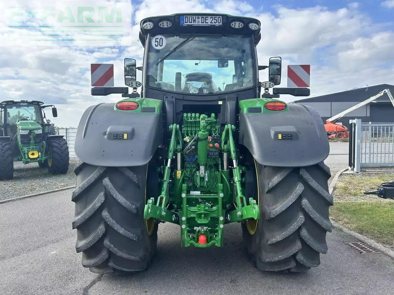 John Deere 6r 250 - Tractor: foto 5 John Deere 6r 250 - Tractor: foto 5