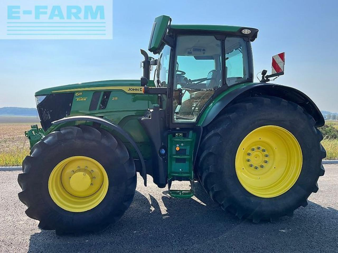 John Deere 6r215 / 6r 215 - Tractor: foto 2 John Deere 6r215 / 6r 215 - Tractor: foto 2