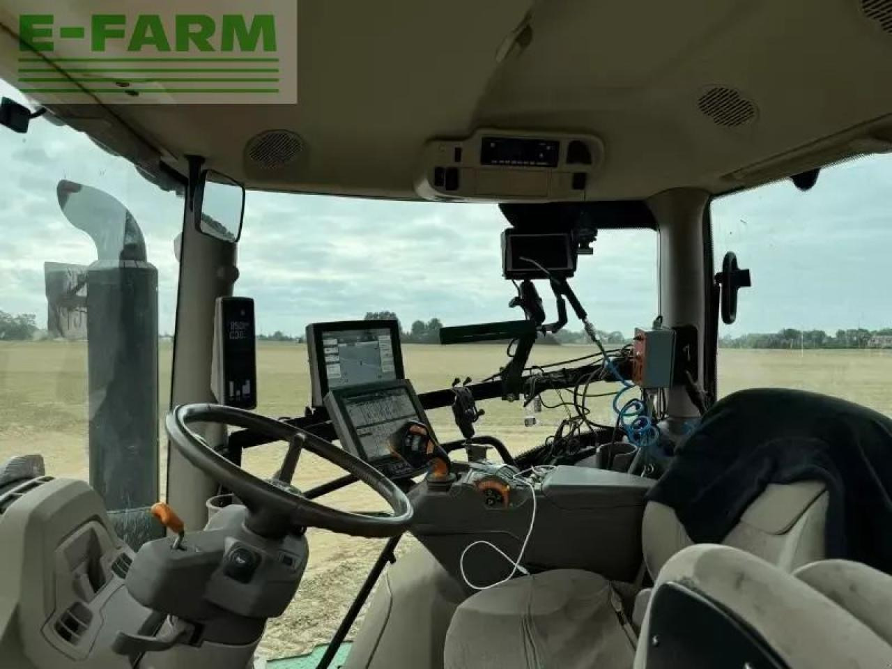 John Deere 6r250 - Tractor: foto 2 John Deere 6r250 - Tractor: foto 2