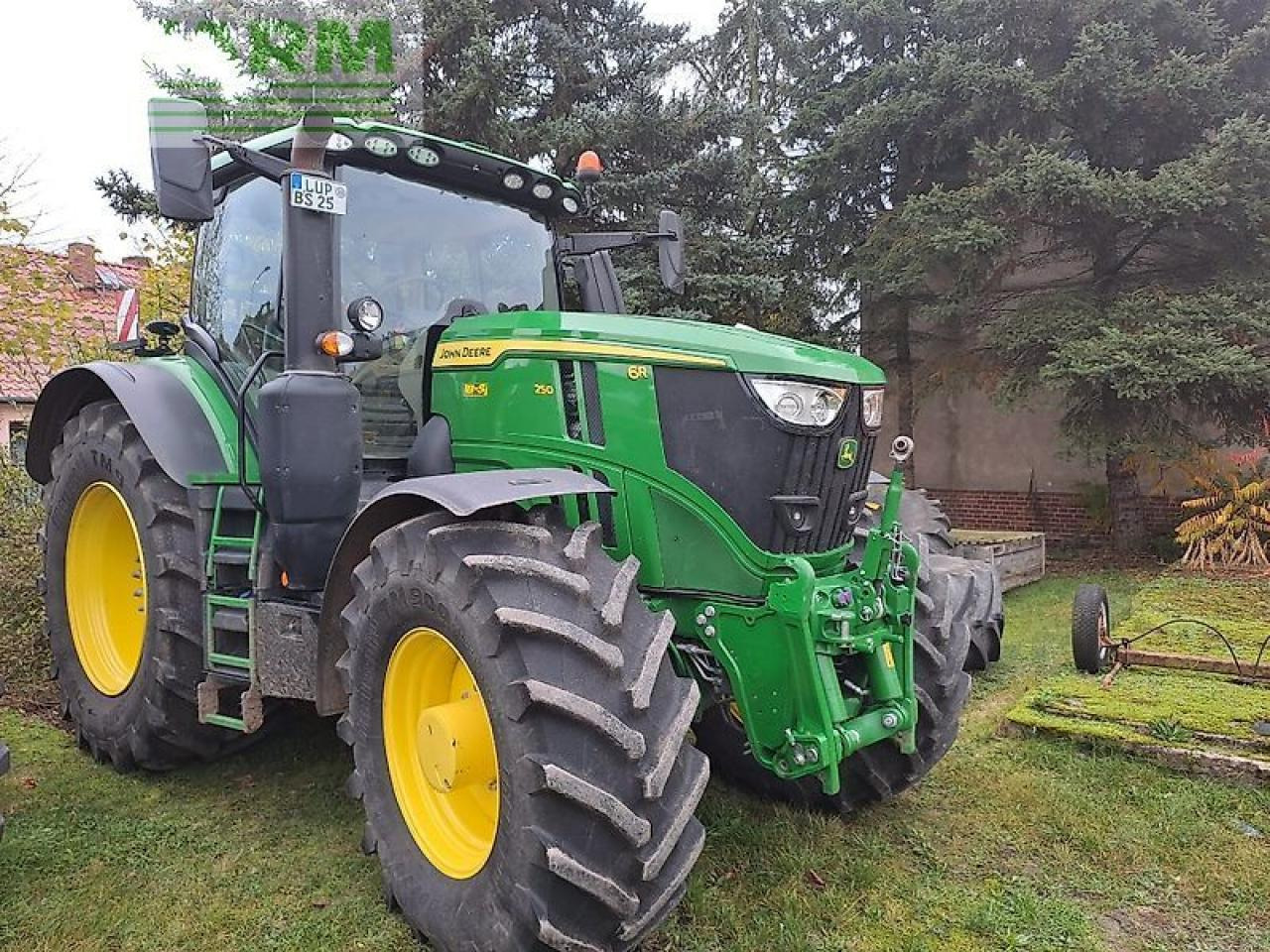 John Deere 6r250 - Tractor: foto 1 John Deere 6r250 - Tractor: foto 1