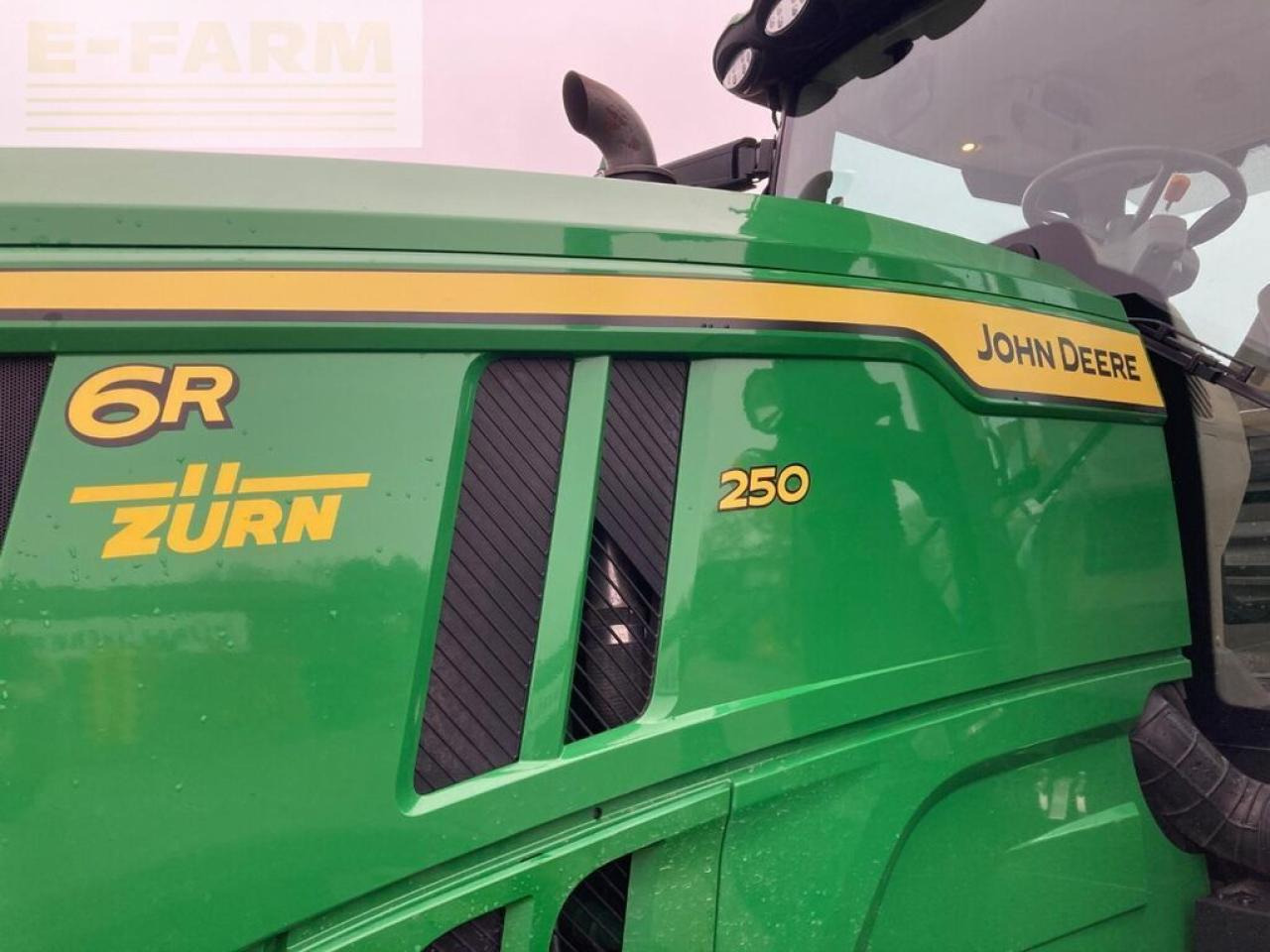 John Deere 6r250 - Tractor: foto 2 John Deere 6r250 - Tractor: foto 2