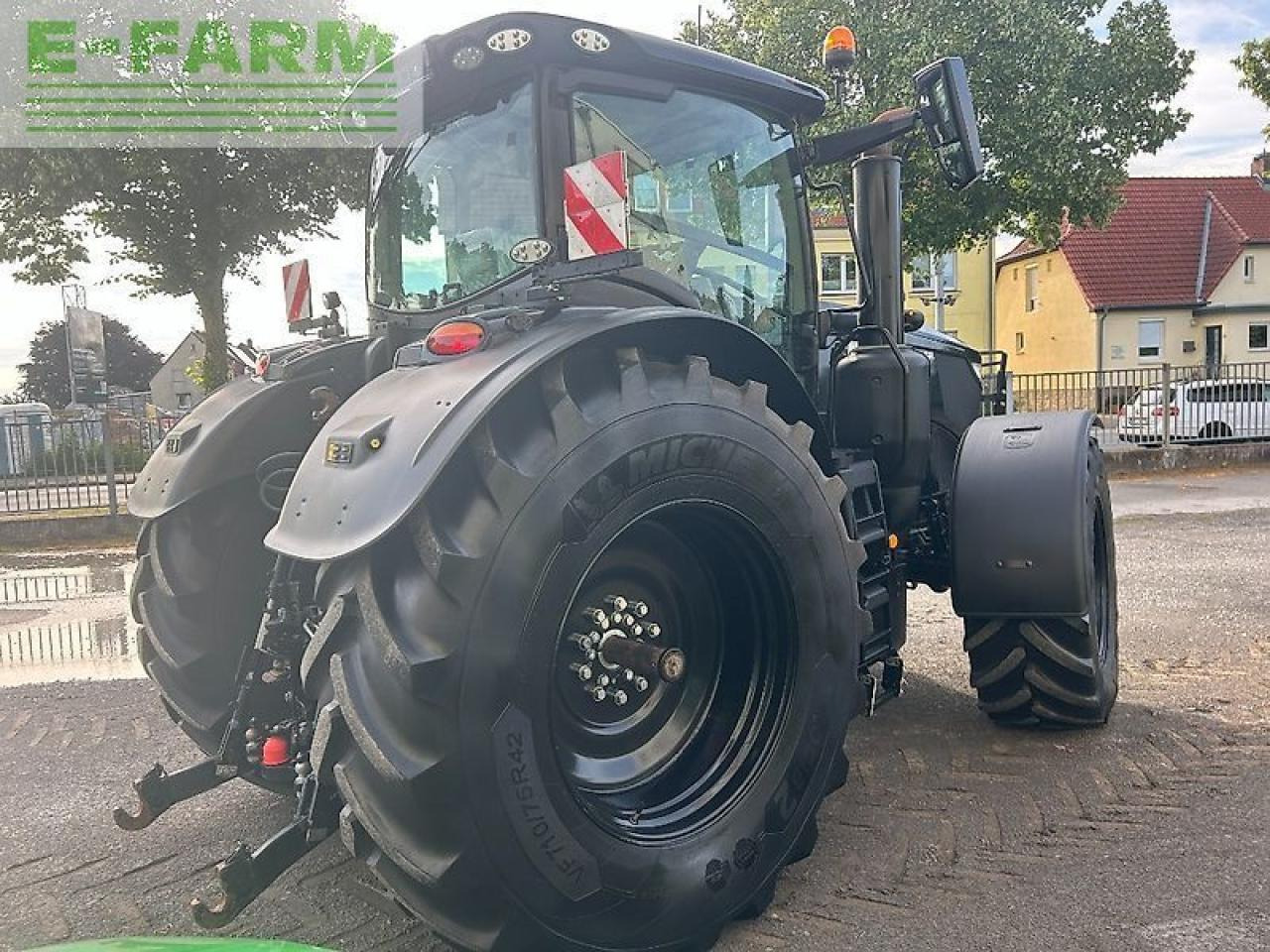 John Deere 6r250 blackedition - Tractor: foto 4 John Deere 6r250 blackedition - Tractor: foto 4