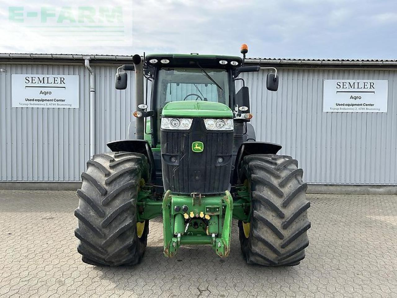 John Deere 7230r - Tractor: foto 2 John Deere 7230r - Tractor: foto 2