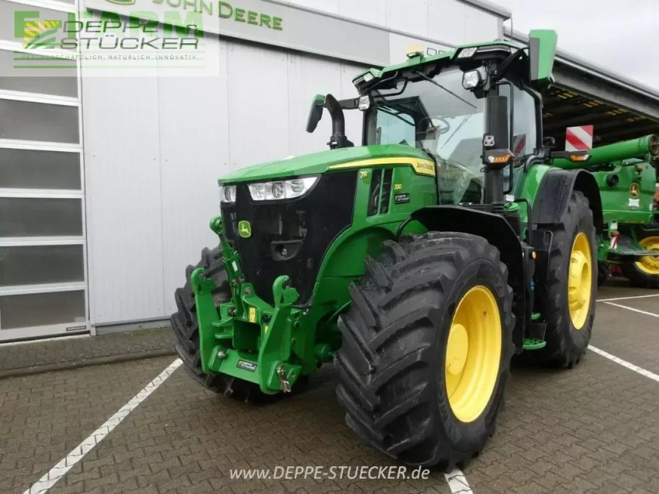 John Deere 7r 330 - Tractor: foto 1 John Deere 7r 330 - Tractor: foto 1