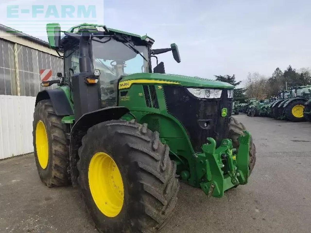 John Deere 7r 330 - Tractor: foto 1 John Deere 7r 330 - Tractor: foto 1