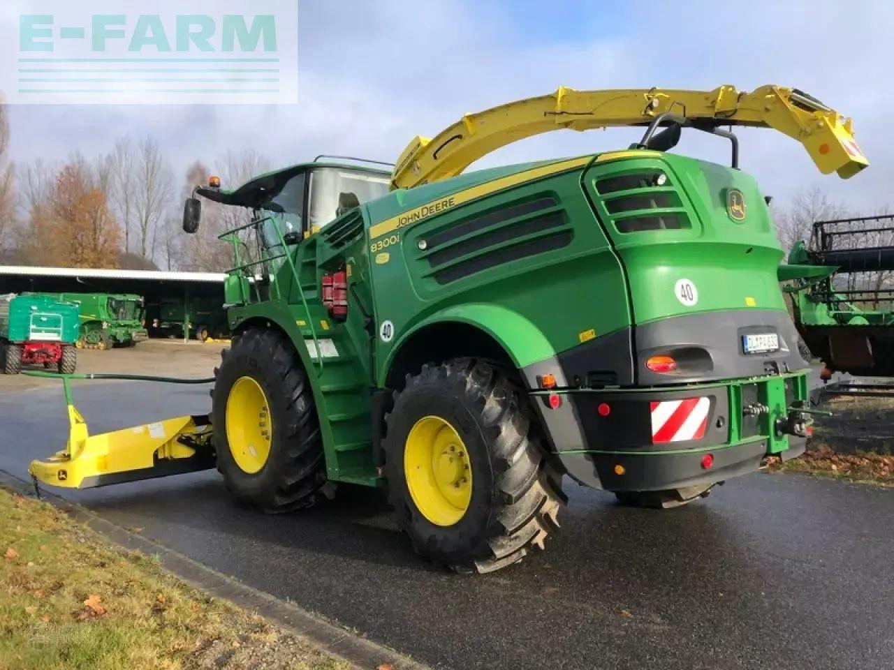 John Deere 8300i mit kemper 360plus & pu 639 - Cosechadora de forraje: foto 4 John Deere 8300i mit kemper 360plus & pu 639 - Cosechadora de forraje: foto 4