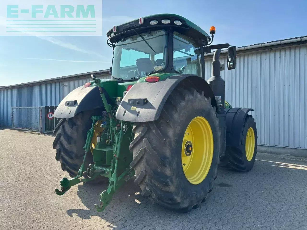 Tractor John Deere 8320r: foto 13 Tractor John Deere 8320r: foto 13