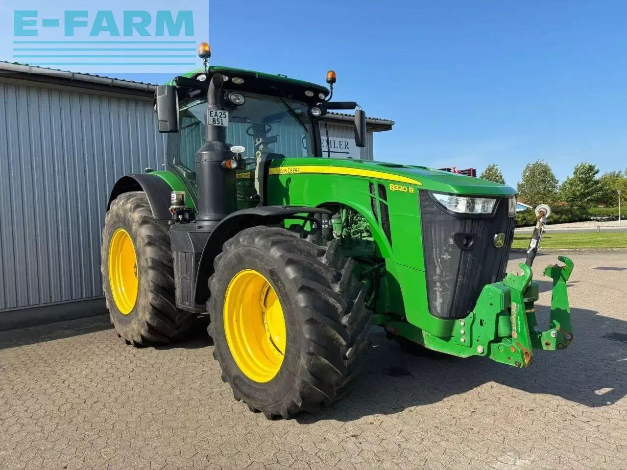 Tractor John Deere 8320r: foto 10 Tractor John Deere 8320r: foto 10