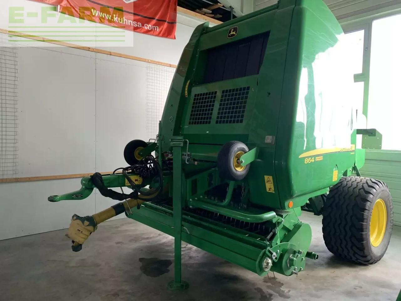 John Deere 864 maxicut - Empacadora de pacas cuadradas: foto 1 John Deere 864 maxicut - Empacadora de pacas cuadradas: foto 1