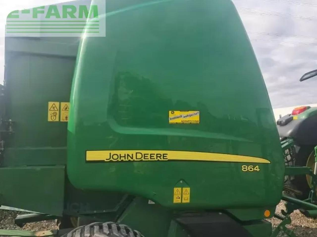John Deere 864 premium - Empacadora de pacas cuadradas: foto 1 John Deere 864 premium - Empacadora de pacas cuadradas: foto 1