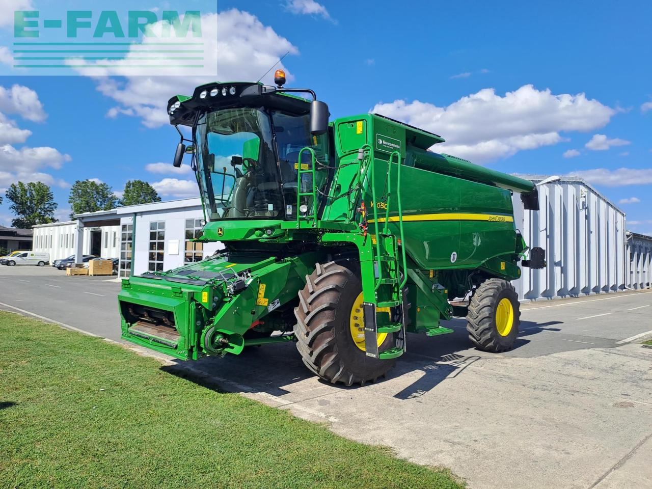 John Deere W650 - Cosechadora de granos: foto 1 John Deere W650 - Cosechadora de granos: foto 1
