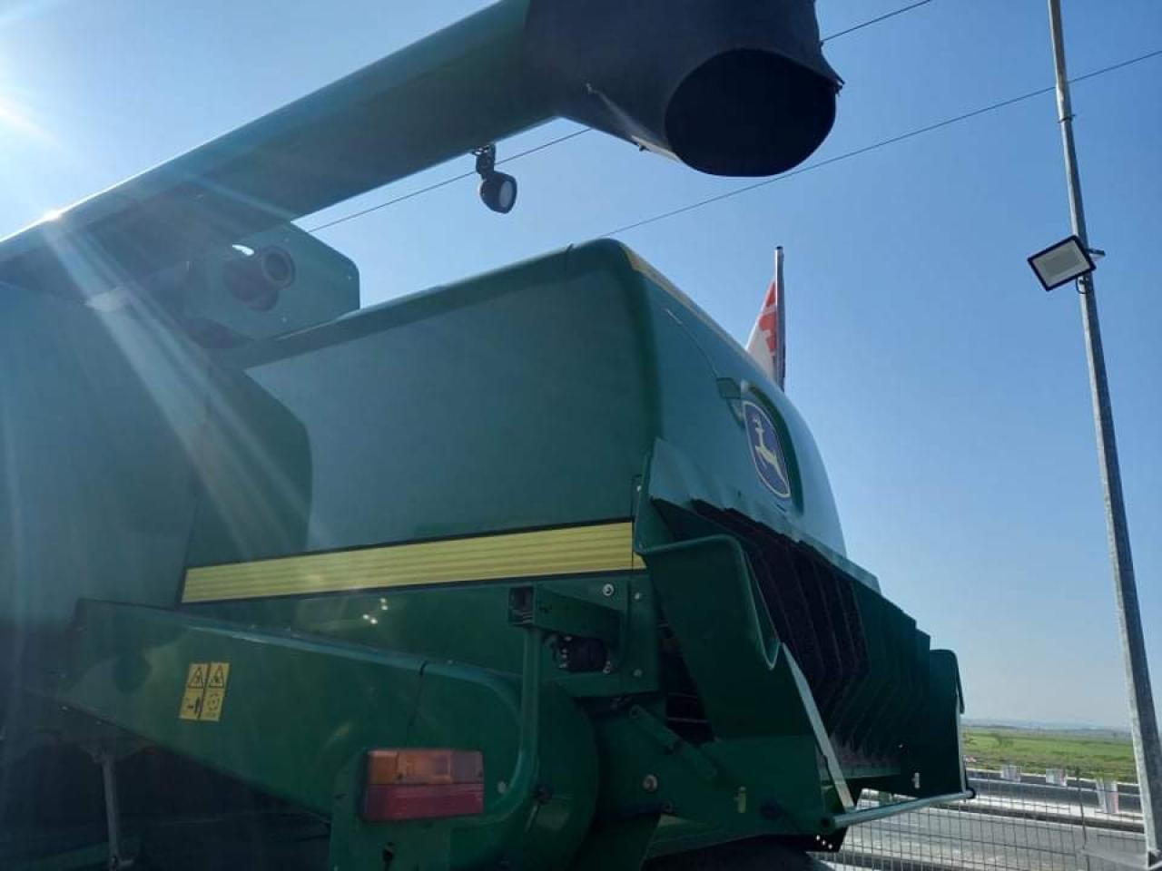 John Deere W650 - Cosechadora de granos: foto 5 John Deere W650 - Cosechadora de granos: foto 5