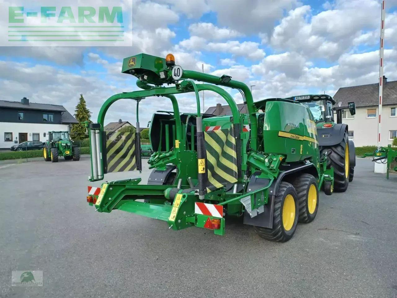John Deere c441r - Empacadora de pacas cuadradas: foto 4 John Deere c441r - Empacadora de pacas cuadradas: foto 4