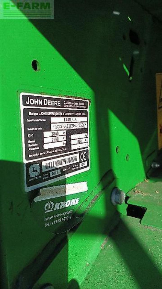 John Deere f441 m - Empacadora de pacas cuadradas: foto 5 John Deere f441 m - Empacadora de pacas cuadradas: foto 5