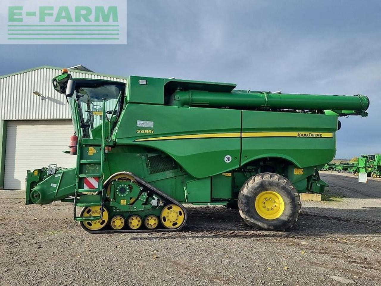 John Deere s685i my16 prod 20 - Cosechadora de granos: foto 1 John Deere s685i my16 prod 20 - Cosechadora de granos: foto 1