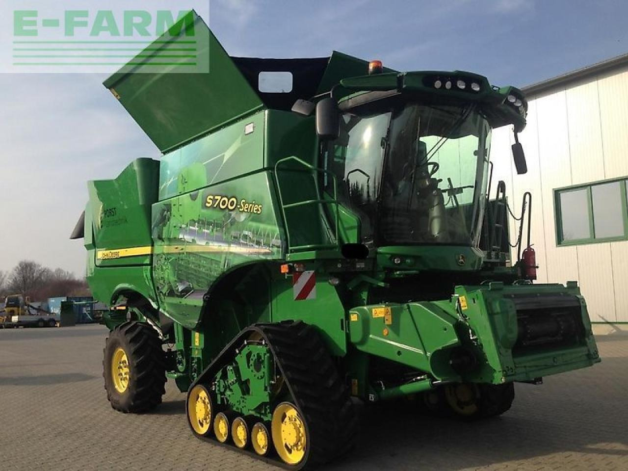 John Deere s780 i mit 630x schneidwerk - Cosechadora de granos: foto 1 John Deere s780 i mit 630x schneidwerk - Cosechadora de granos: foto 1