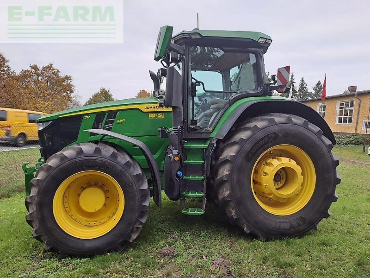 John Deere traktor 7r330 - Accesorios para cosechadoras de forraje: foto 4 John Deere traktor 7r330 - Accesorios para cosechadoras de forraje: foto 4