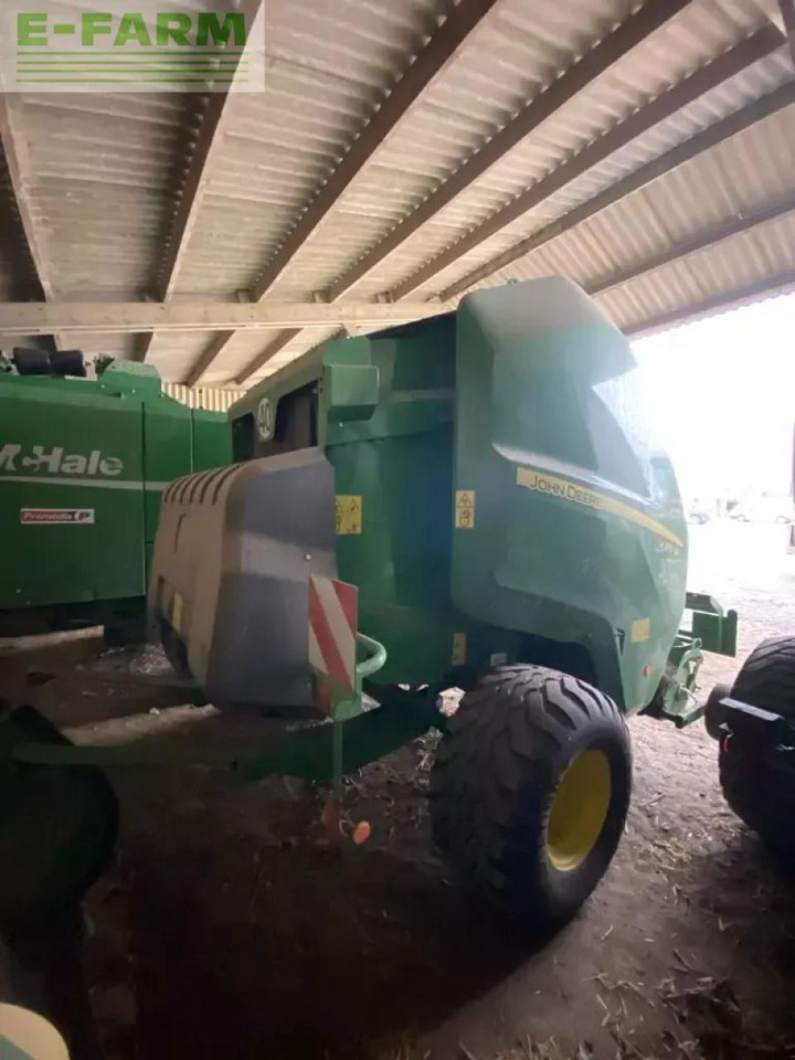 John Deere v451m - Empacadora de pacas cuadradas: foto 1 John Deere v451m - Empacadora de pacas cuadradas: foto 1