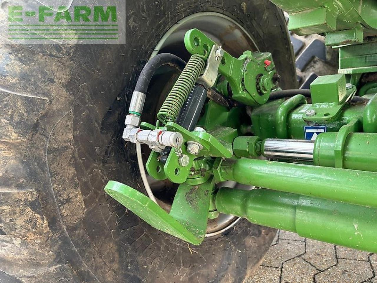 Krone big pack 4x4 - Empacadora de pacas cuadradas: foto 3 Krone big pack 4x4 - Empacadora de pacas cuadradas: foto 3