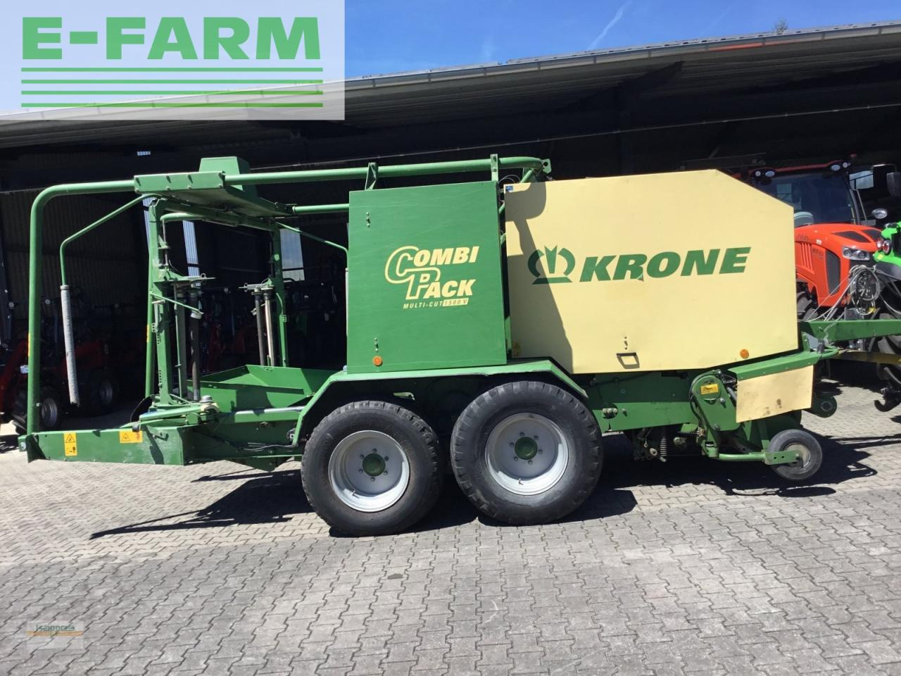 Krone combi pack 1500 mc - Empacadora de pacas cuadradas: foto 1 Krone combi pack 1500 mc - Empacadora de pacas cuadradas: foto 1
