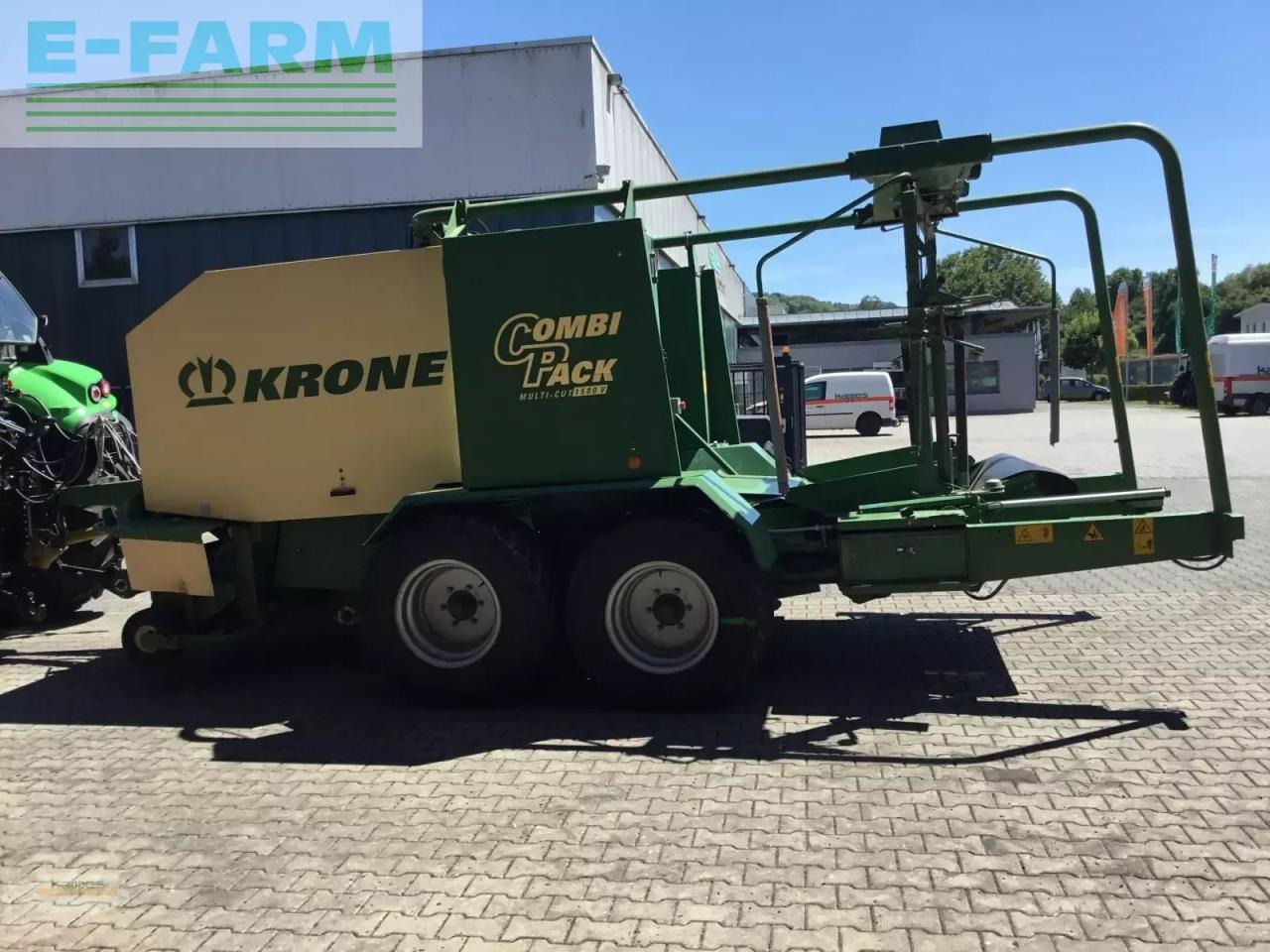Krone combi pack 1500 mc - Empacadora de pacas cuadradas: foto 4 Krone combi pack 1500 mc - Empacadora de pacas cuadradas: foto 4
