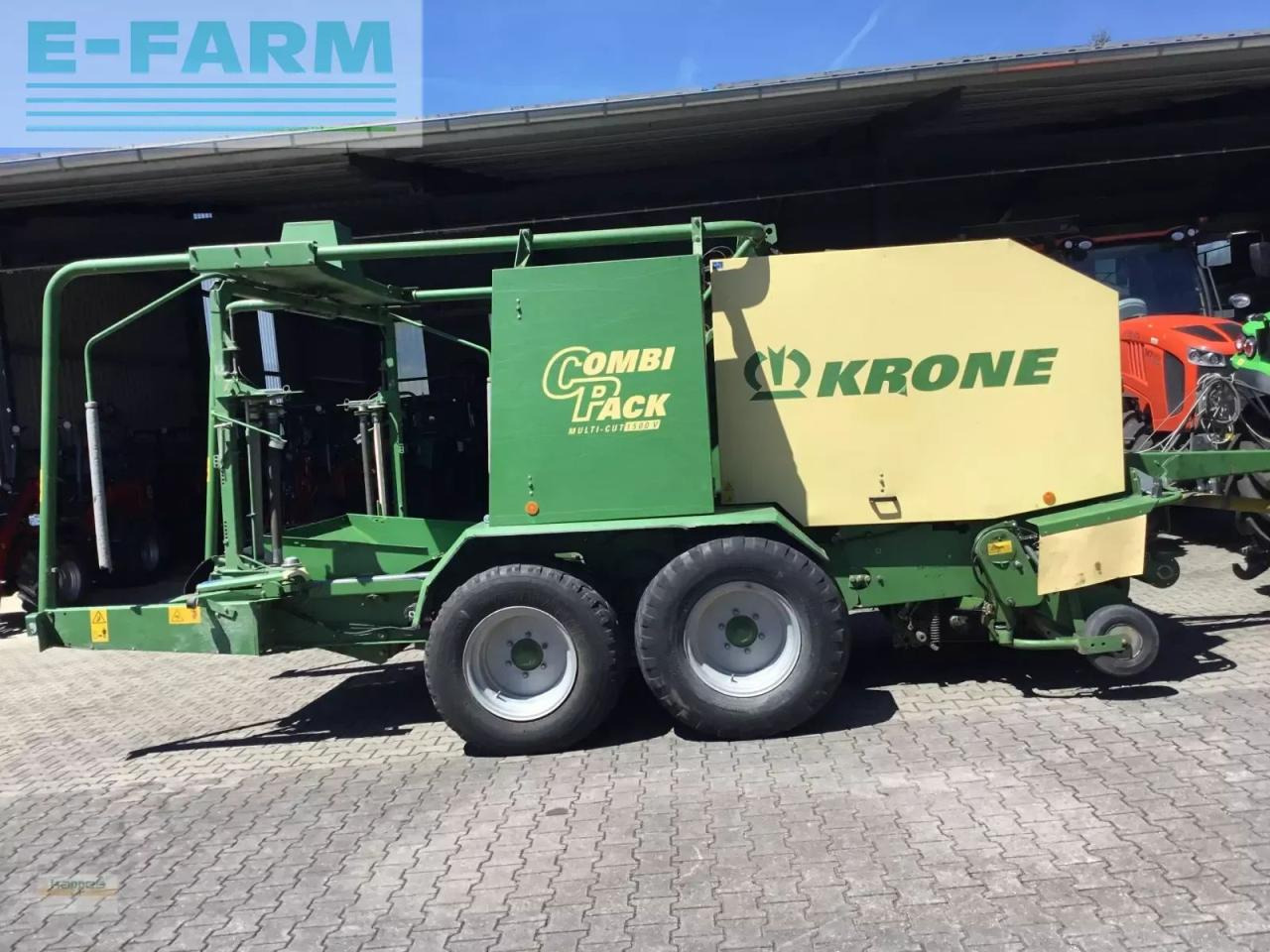 Krone combi pack 1500 mc - Empacadora de pacas cuadradas: foto 1 Krone combi pack 1500 mc - Empacadora de pacas cuadradas: foto 1