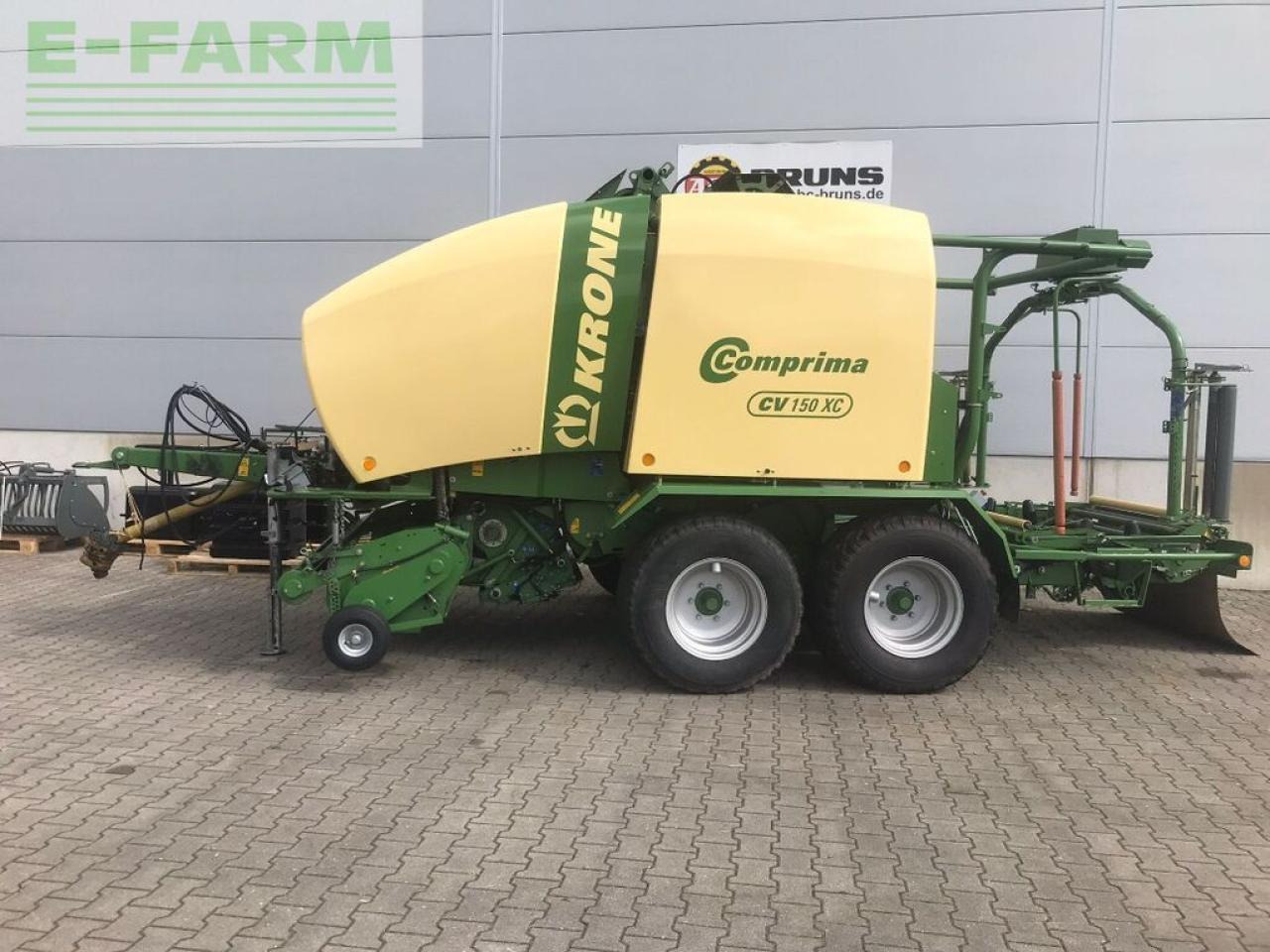 Krone comprima cv 150xc - Empacadora de pacas cuadradas: foto 2 Krone comprima cv 150xc - Empacadora de pacas cuadradas: foto 2