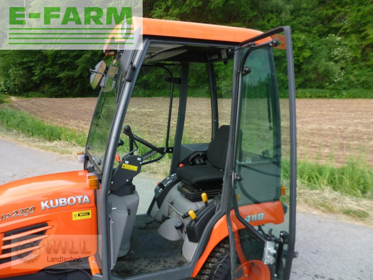 Kubota bx 2350 - Tractor: foto 4 Kubota bx 2350 - Tractor: foto 4