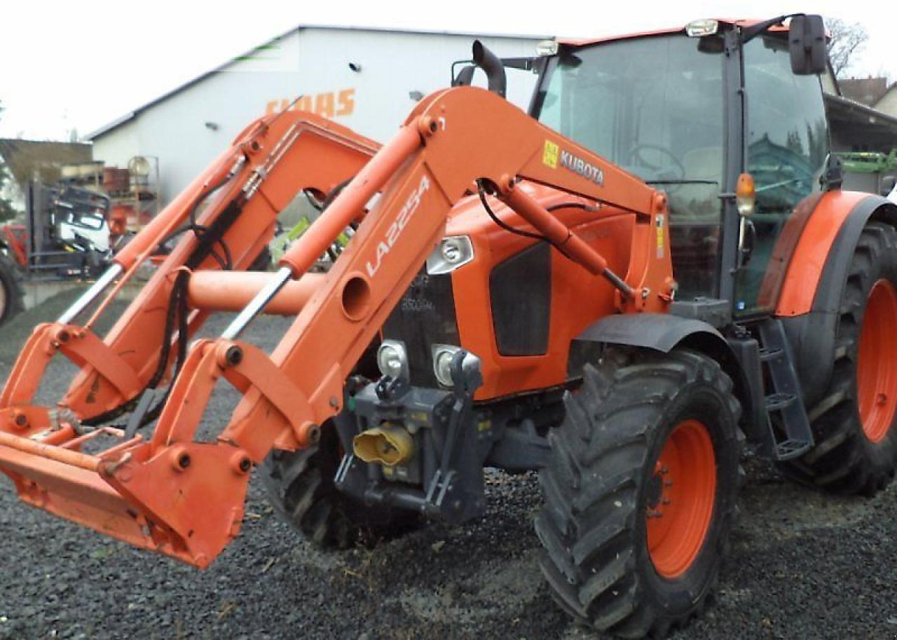 Kubota m135-17 gx 2 - Tractor: foto 2 Kubota m135-17 gx 2 - Tractor: foto 2