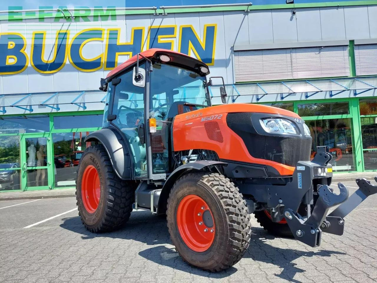 Kubota m5-072 narrow cab - Tractor: foto 1 Kubota m5-072 narrow cab - Tractor: foto 1
