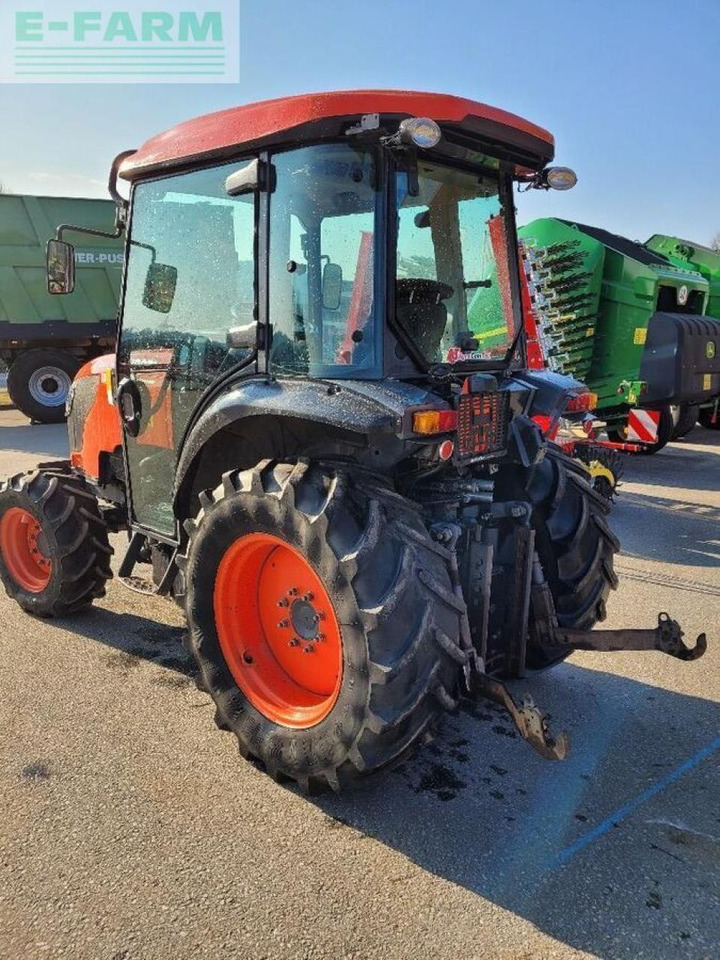 Kubota narrow m7040 - Tractor: foto 3 Kubota narrow m7040 - Tractor: foto 3