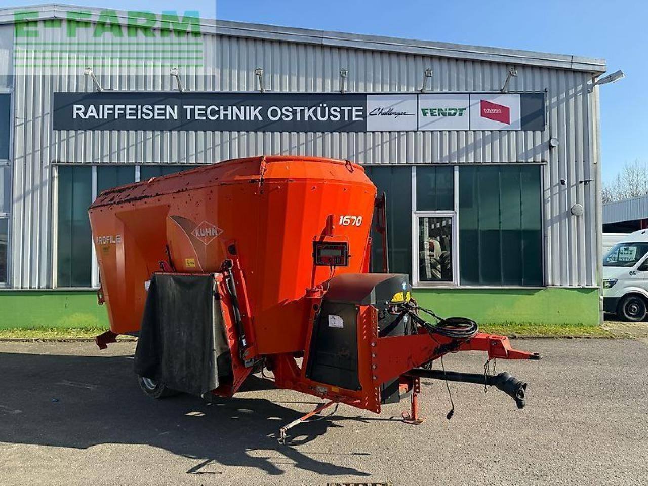 Kuhn futtermischwagen 1670 - Maquinaria ganadera: foto 1 Kuhn futtermischwagen 1670 - Maquinaria ganadera: foto 1