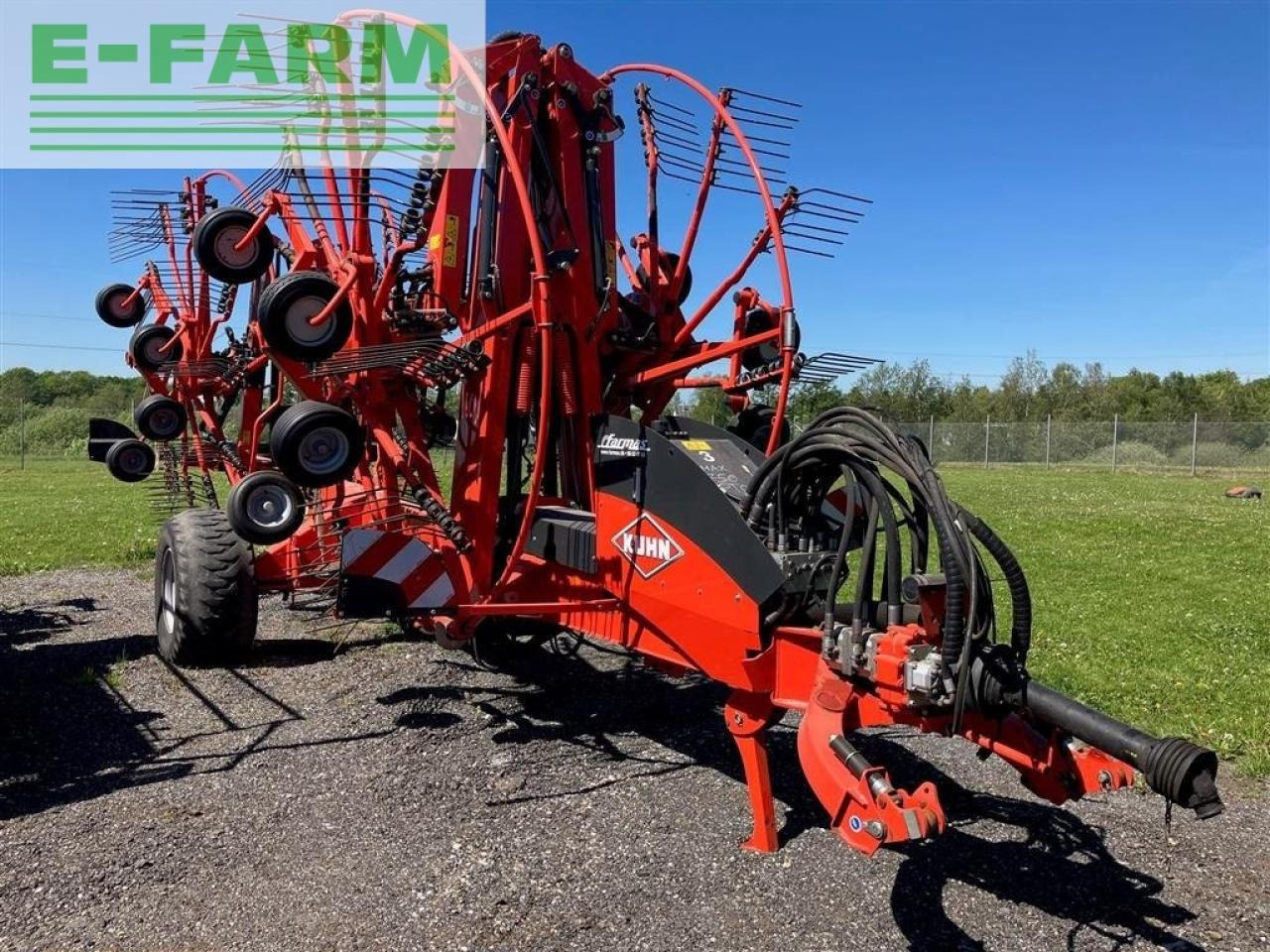 Kuhn ga13131 4-rotors rive - Henificadora: foto 1 Kuhn ga13131 4-rotors rive - Henificadora: foto 1