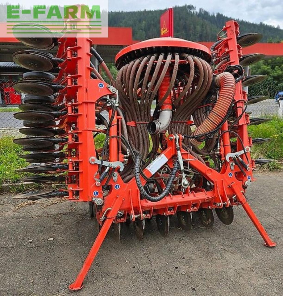 Kuhn hr5004dr+btfr5000-40dd+tf1512 - Equipo para trabajo del suelo: foto 2 Kuhn hr5004dr+btfr5000-40dd+tf1512 - Equipo para trabajo del suelo: foto 2