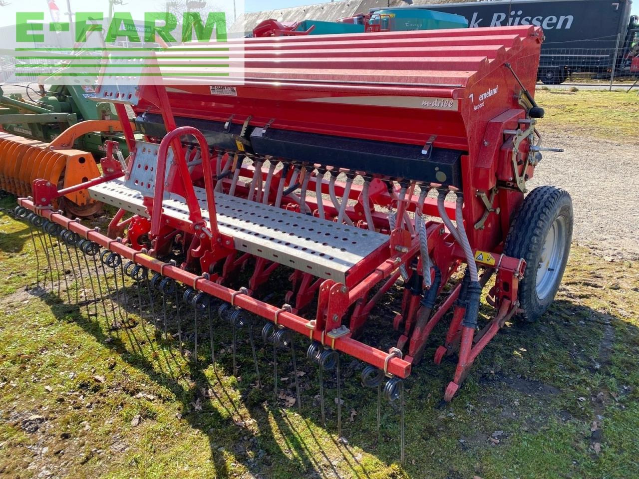 Kverneland semoir à grains m-drill kverneland - Sembradora de precisión: foto 3 Kverneland semoir à grains m-drill kverneland - Sembradora de precisión: foto 3