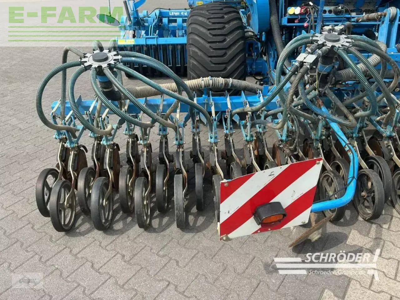 Lemken heliodor 8/500 ka + solitair 9 - Combinado de siembra: foto 3 Lemken heliodor 8/500 ka + solitair 9 - Combinado de siembra: foto 3