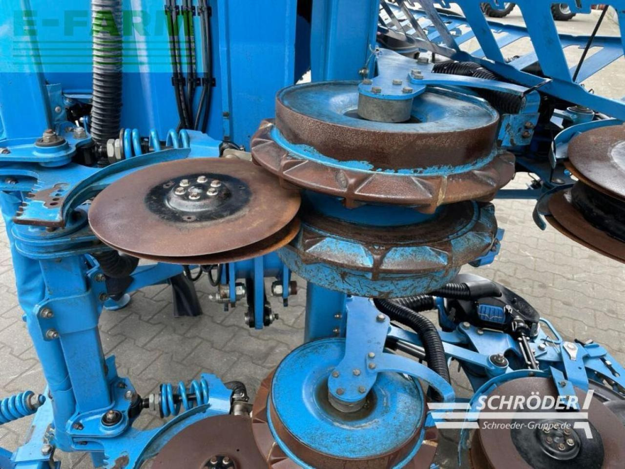 Lemken solitair 23/1900 / azurit 9/8.75 k d - Sembradora de precisión: foto 2 Lemken solitair 23/1900 / azurit 9/8.75 k d - Sembradora de precisión: foto 2