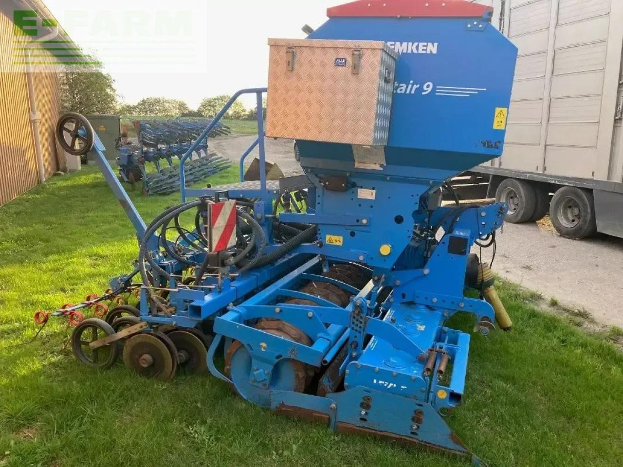 Lemken zirkon 12/300 solitair 9/300 - Combinado de siembra: foto 4 Lemken zirkon 12/300 solitair 9/300 - Combinado de siembra: foto 4