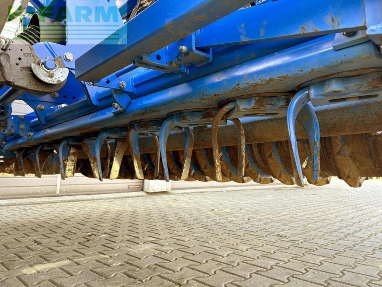 Lemken zirkon 8/300 + saphir 10 isobus - Rastras: foto 4 Lemken zirkon 8/300 + saphir 10 isobus - Rastras: foto 4